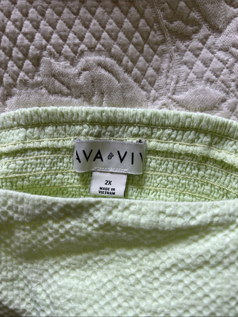 Ava & Viv Light Lime Green Textured Sleeveless Midi Dress - Picture 2 of 3